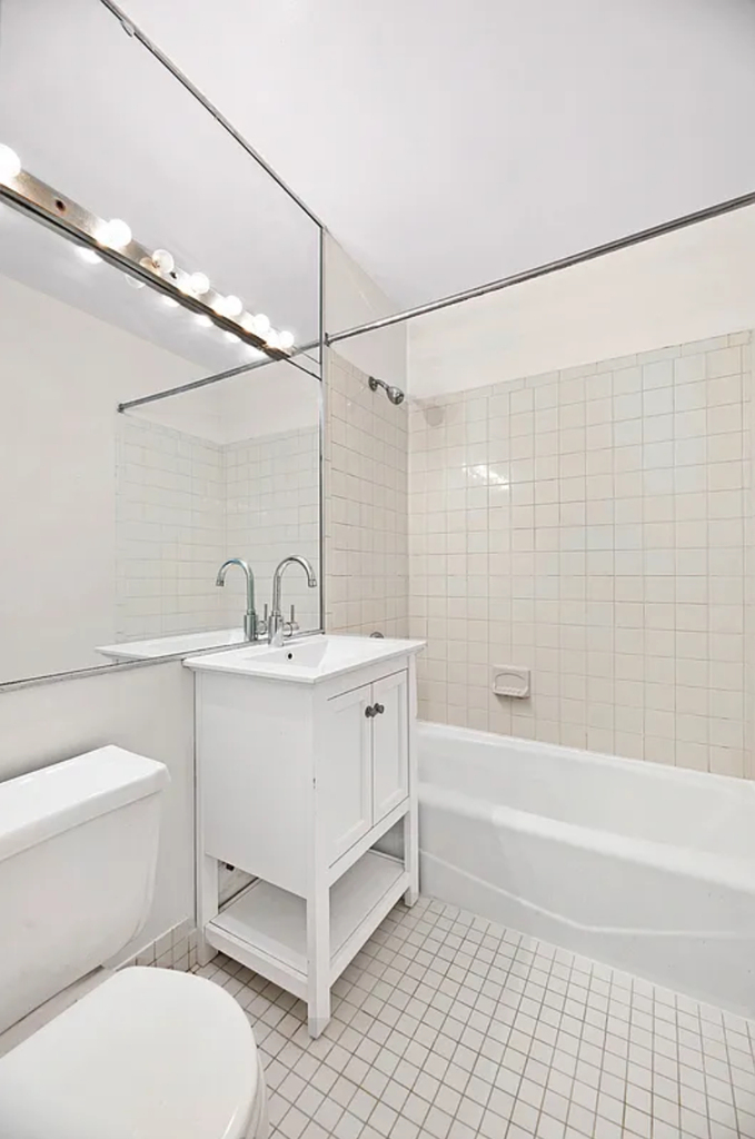 East 25th Street & 3rd Avenue - Photo 1