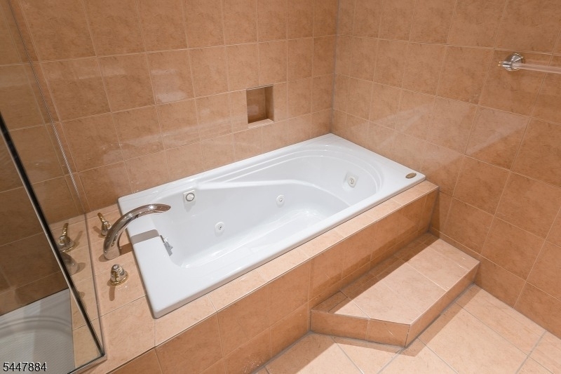 89 Continental Rd - Photo 16