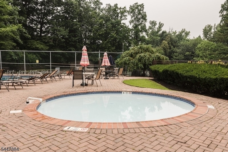 89 Continental Rd - Photo 31