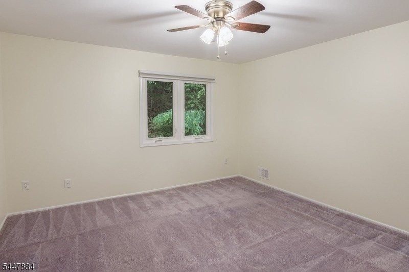 89 Continental Rd - Photo 12