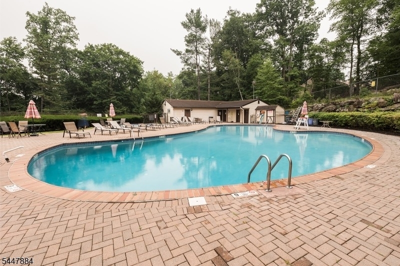 89 Continental Rd - Photo 29