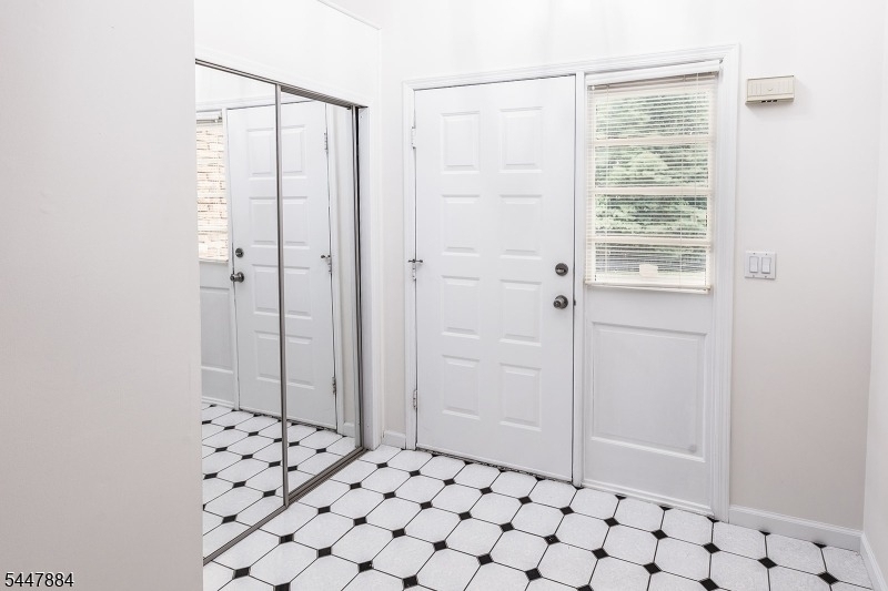 89 Continental Rd - Photo 9