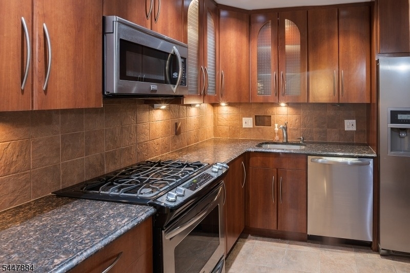 89 Continental Rd - Photo 7