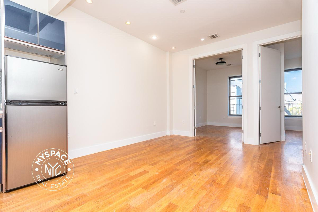 751 Dekalb Avenue - Photo 1