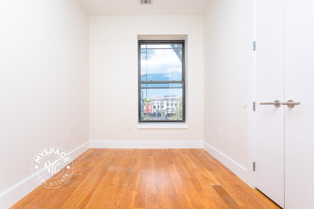751 Dekalb Avenue - Photo 6