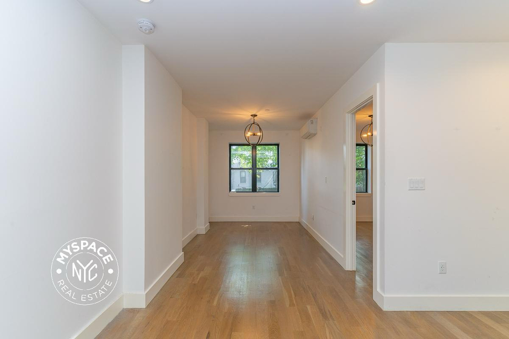 826 St Johns Place - Photo 0
