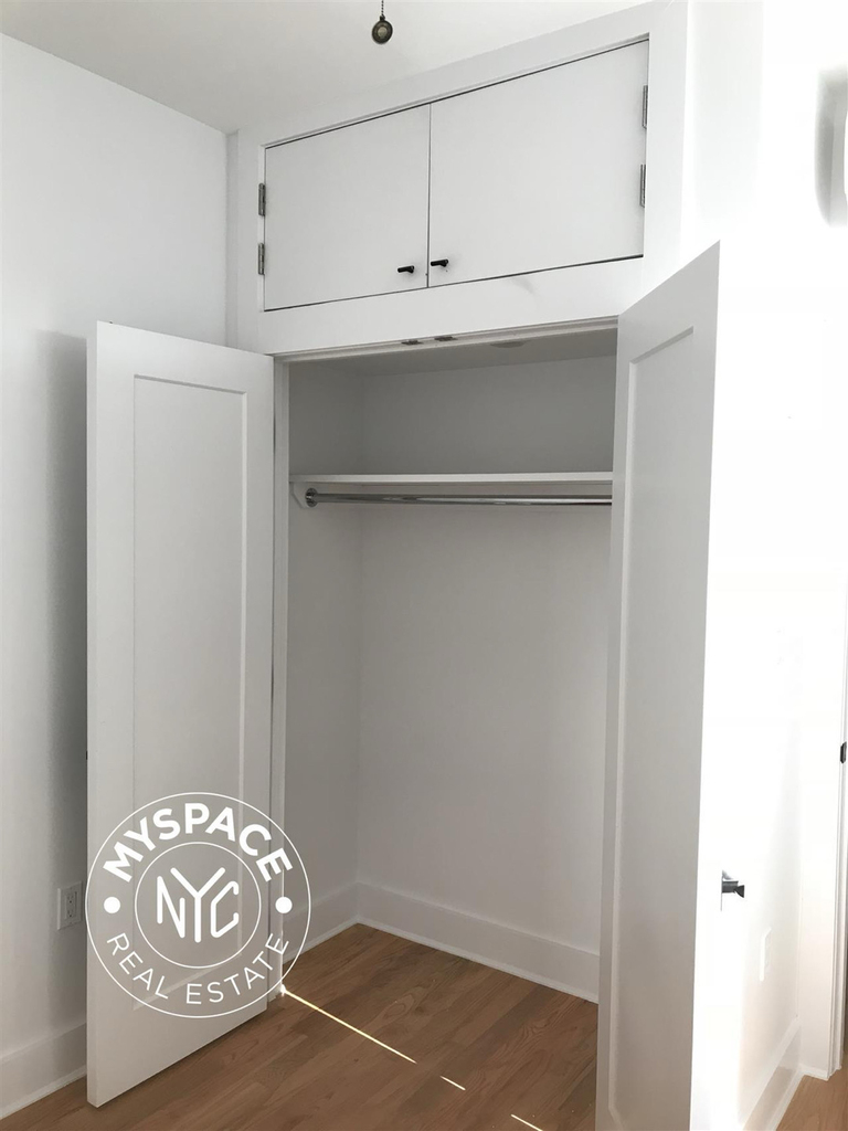 279 Kosciuszko Street - Photo 7