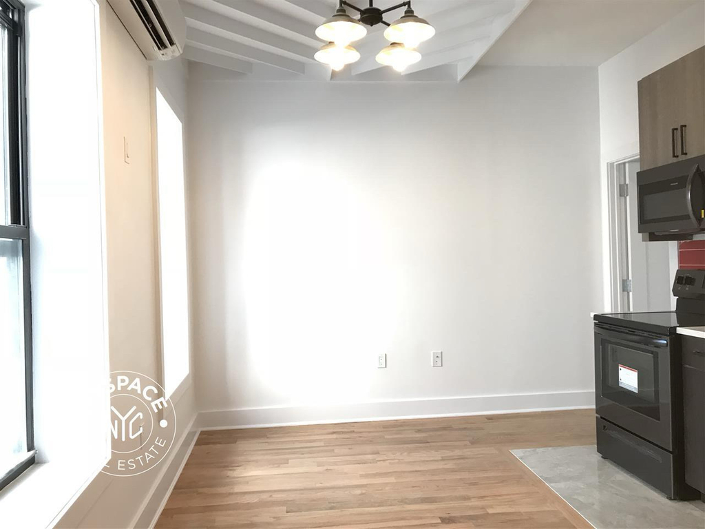 279 Kosciuszko Street - Photo 4