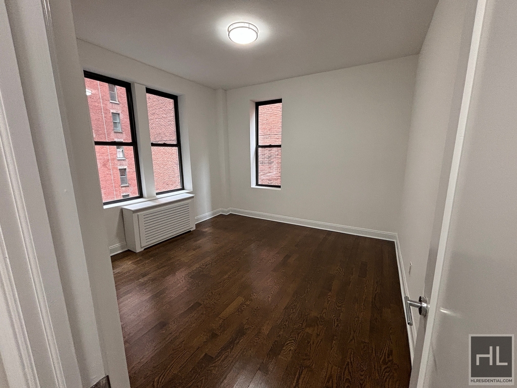 West 58th Street - Photo 1