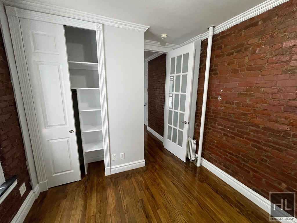 East 13th Street - Photo 2