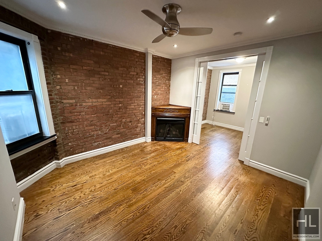 East 23rd Street - Photo 9
