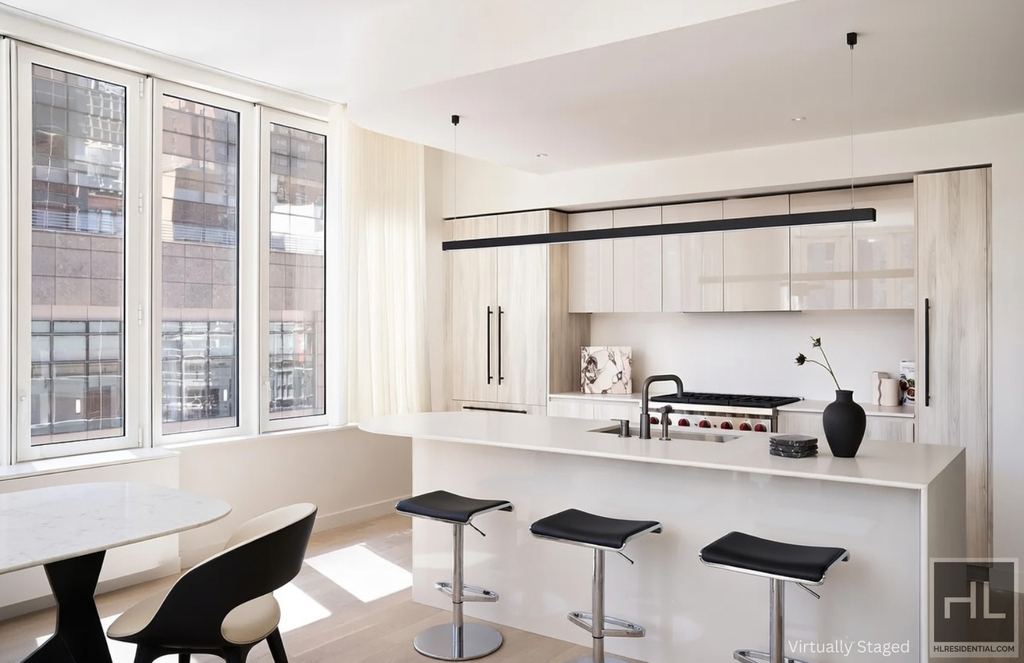 West 60th Street - Photo 1