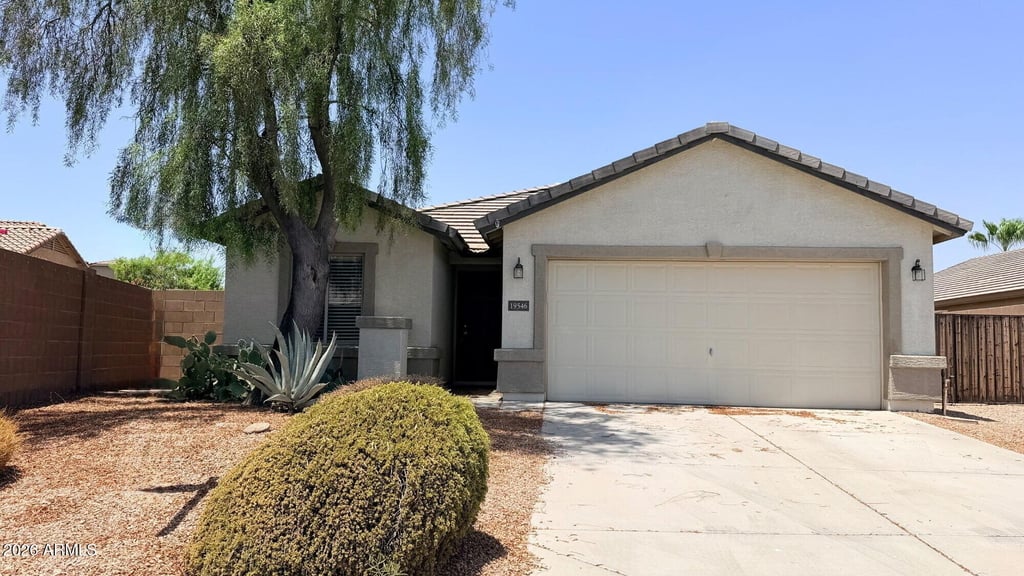 19546 N Krupps Court - Photo 0