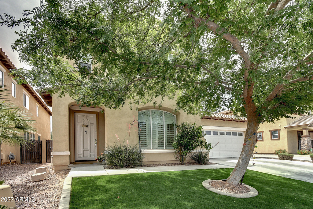 1120 N Crosscreek Drive - Photo 1
