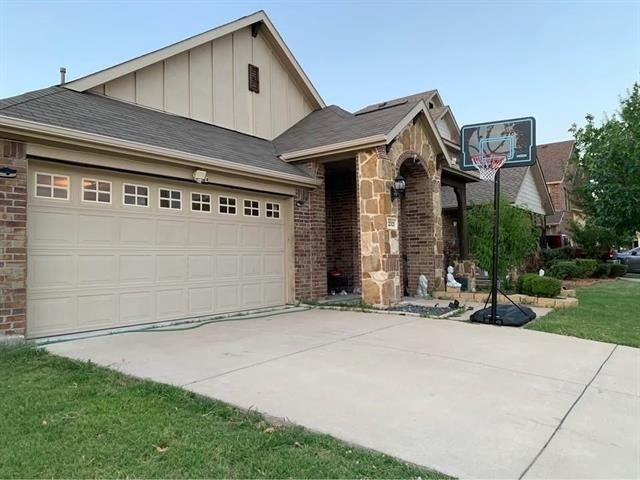 2321 Petunia Ln - Photo 2