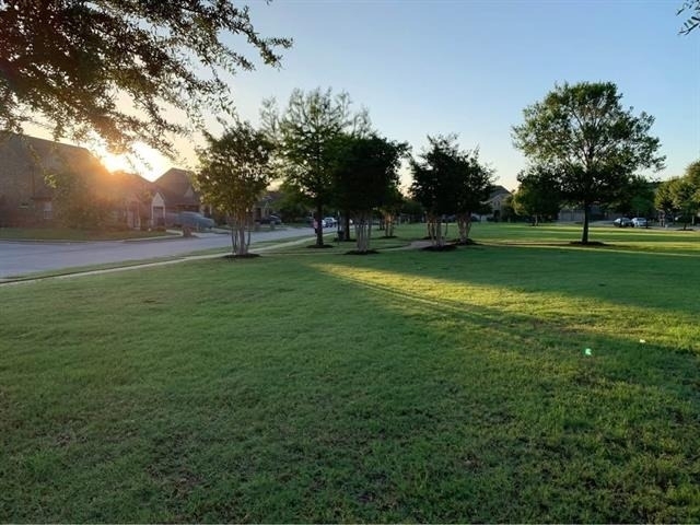 2321 Petunia Ln - Photo 1