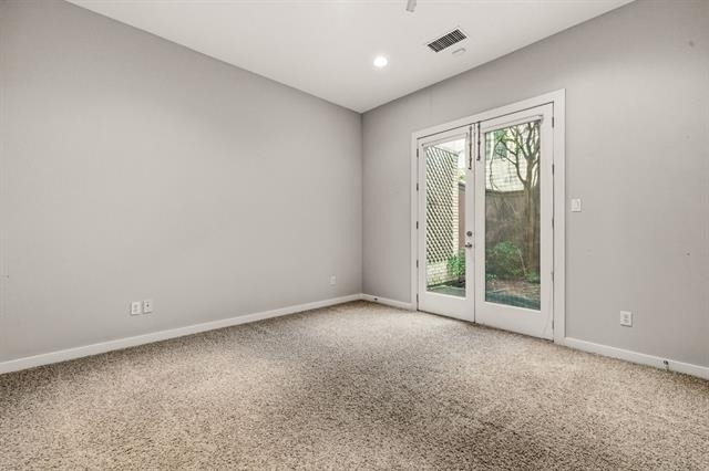 3925 Gilbert Avenue - Photo 6