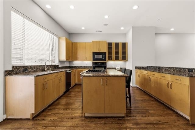 3925 Gilbert Avenue - Photo 10
