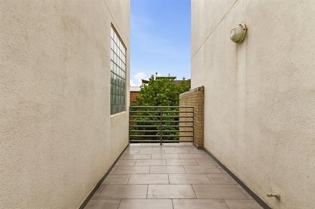 3925 Gilbert Avenue - Photo 34