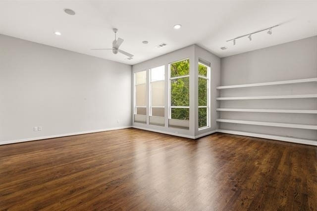 3925 Gilbert Avenue - Photo 25