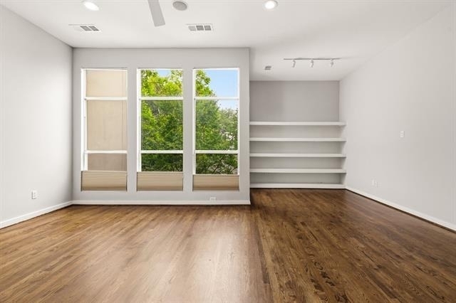 3925 Gilbert Avenue - Photo 26