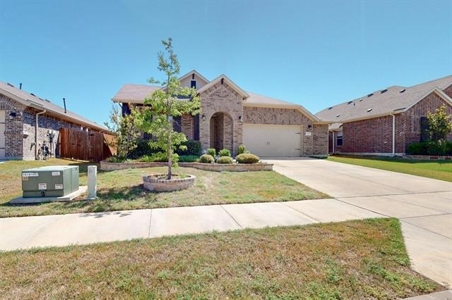 6112 Whale Rock Court - Photo 0