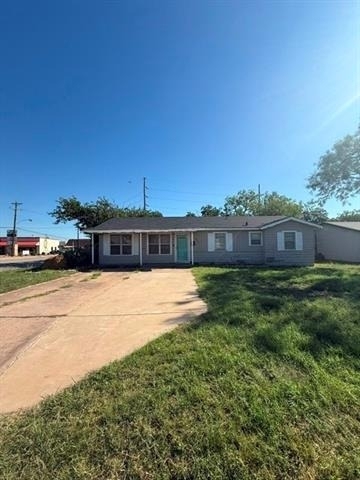 2826 S 39th Street - Photo 0