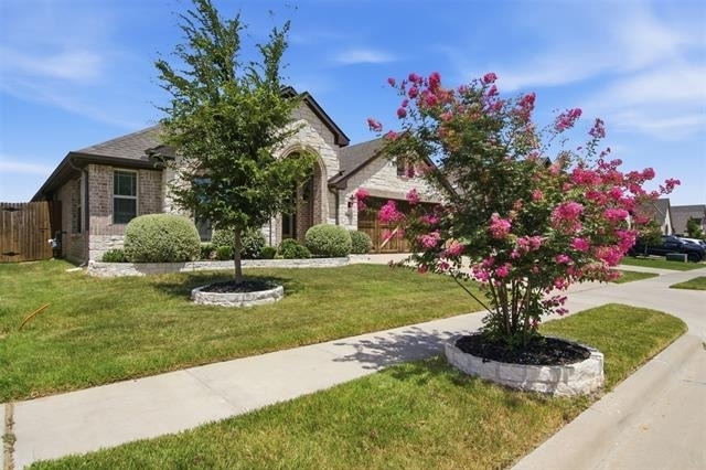 540 Ramon Street - Photo 2