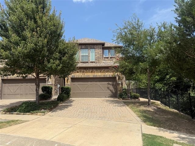 6300 Hermosa Drive - Photo 0