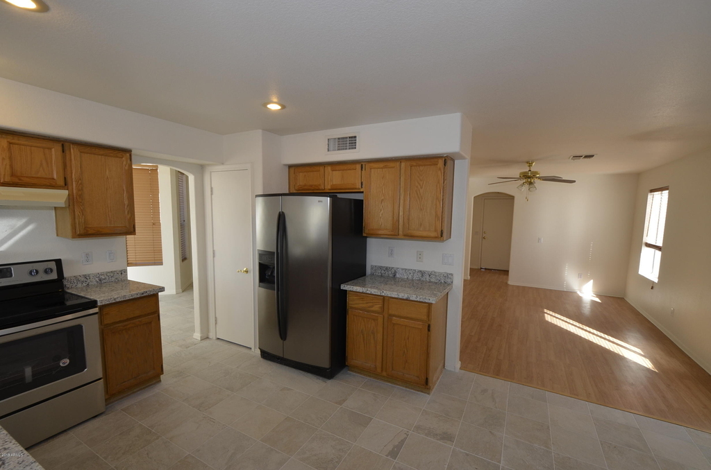 630 N Diane Court - Photo 10