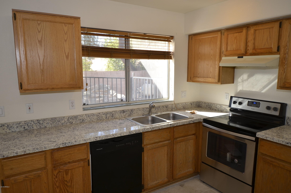 630 N Diane Court - Photo 9