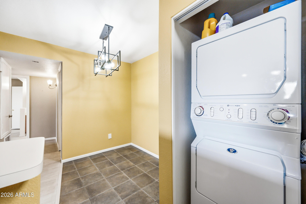 533 W Guadalupe Road - Photo 12
