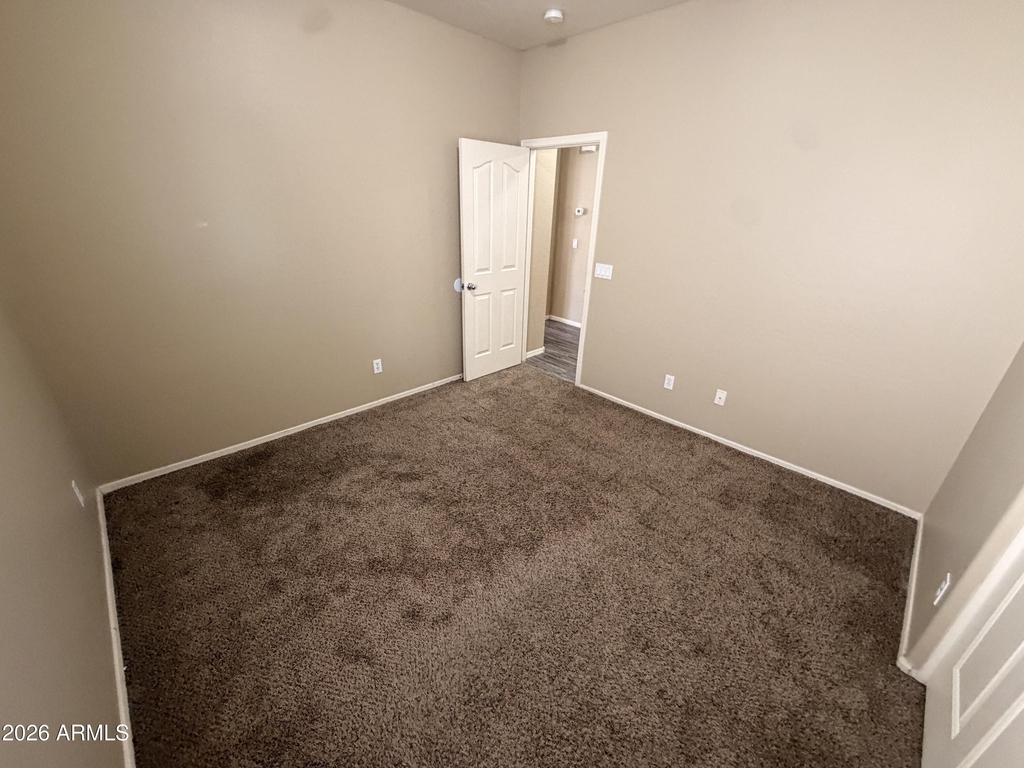 2517 S 116th Avenue - Photo 7