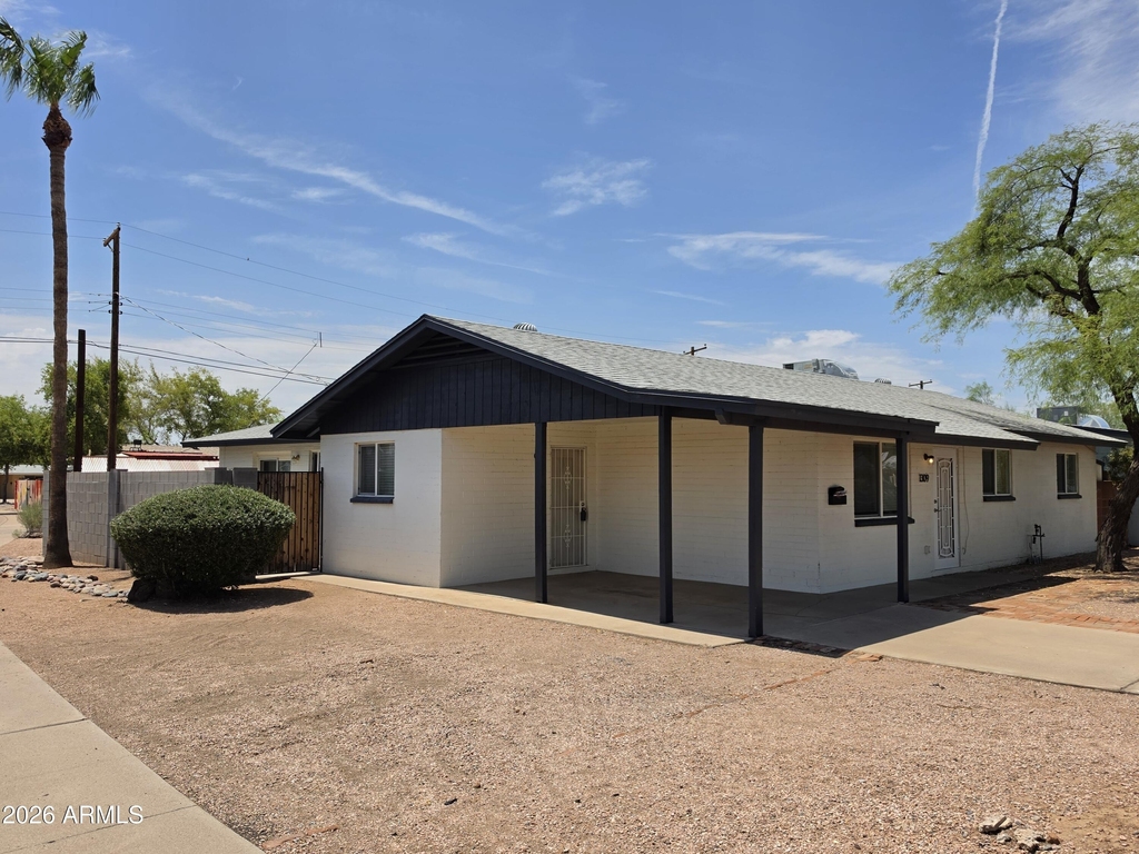 1309 W 14 Street - Photo 1