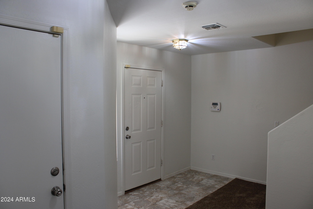 2568 W Tanner Ranch Road - Photo 2