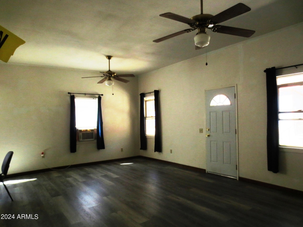 241 Brewery Avenue - Photo 3