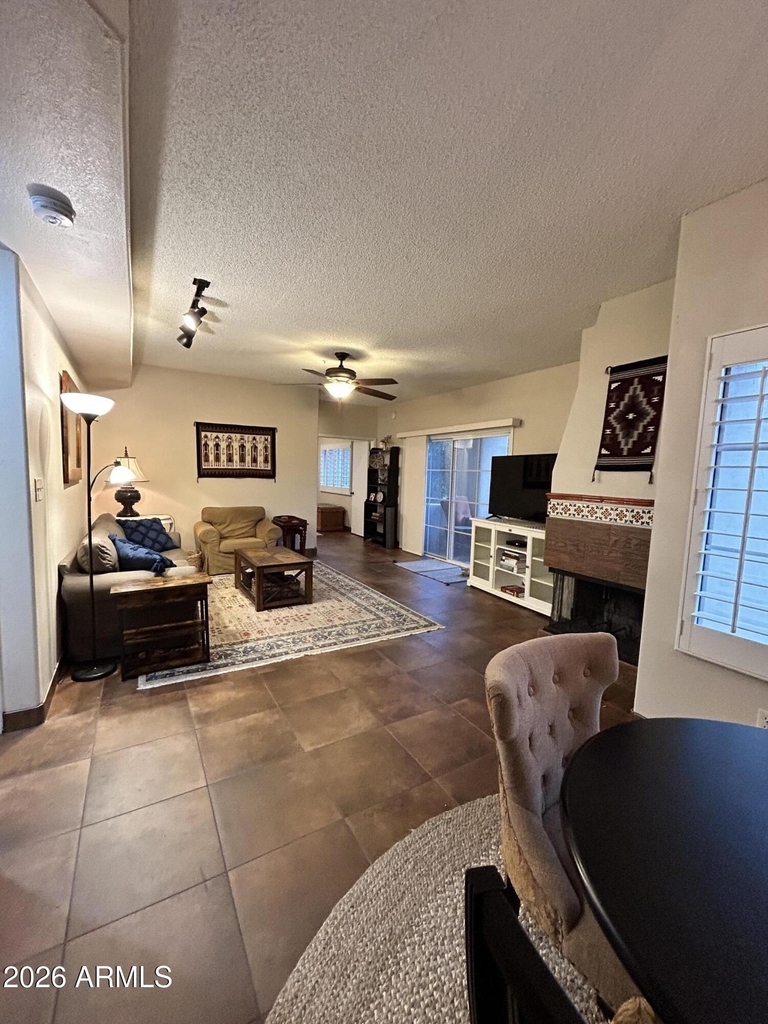 11333 N 92nd Street - Photo 4