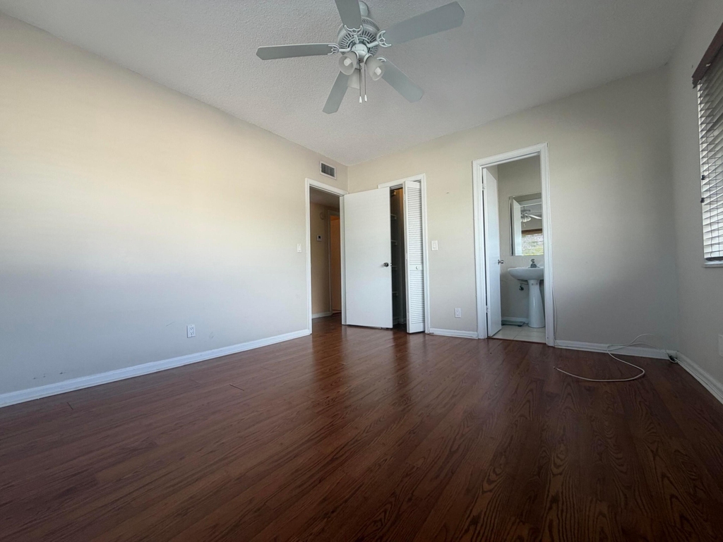 5800 Ne 22nd Way - Photo 9