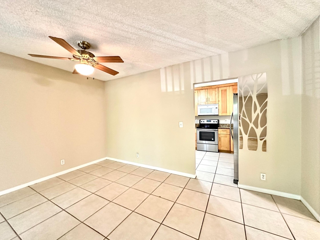 4509 Carambola Circle S - Photo 6