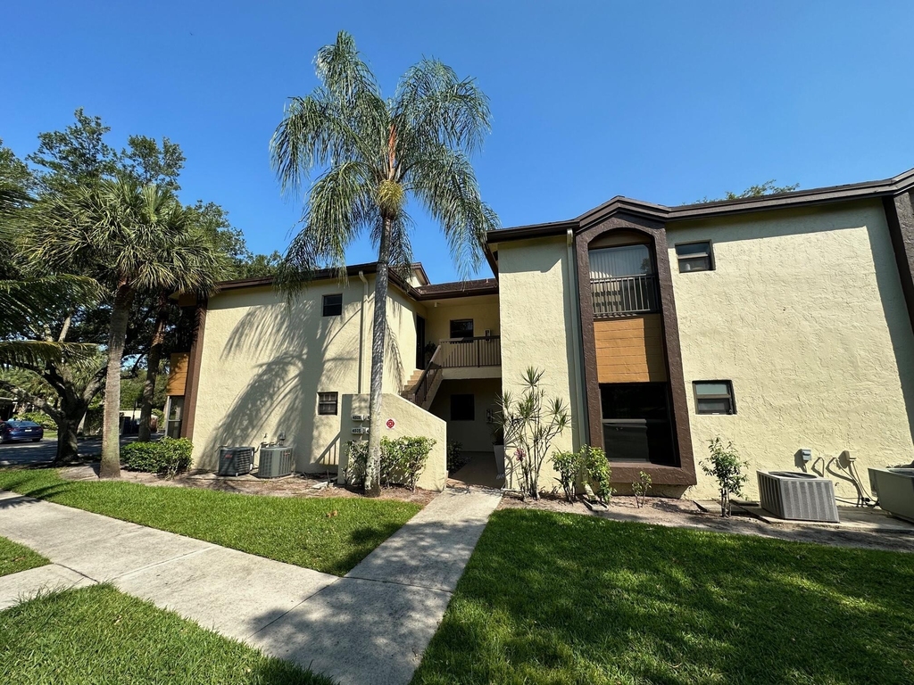 4509 Carambola Circle S - Photo 0