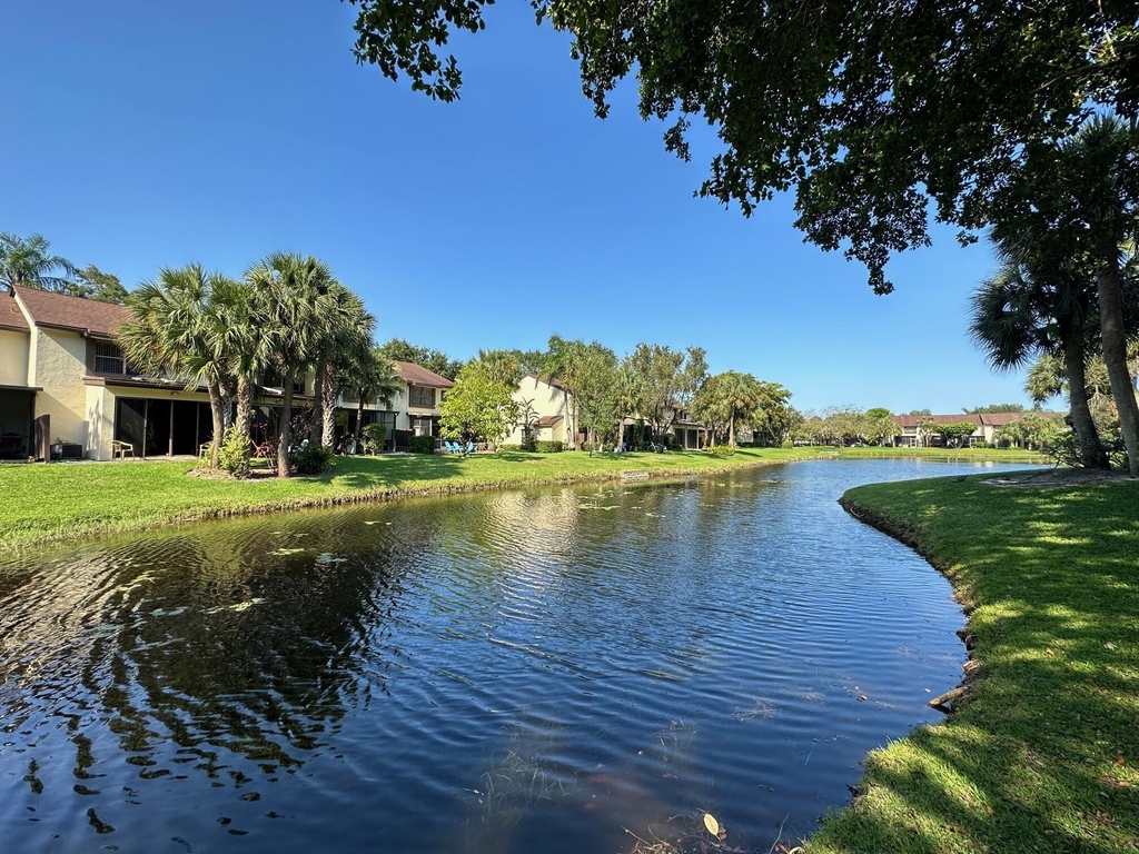 4509 Carambola Circle S - Photo 27