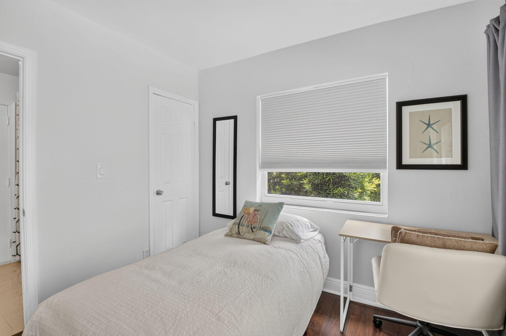 700 Ne 70th Street - Photo 28