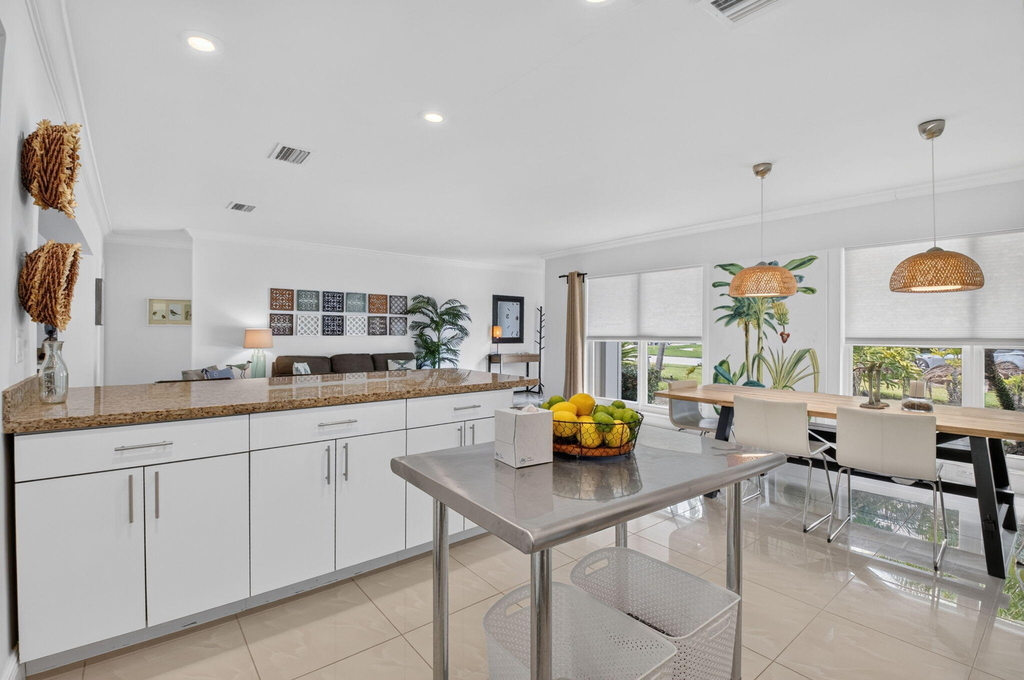 700 Ne 70th Street - Photo 11