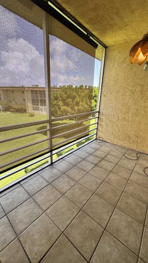 100 Village Green Circle E - Photo 12