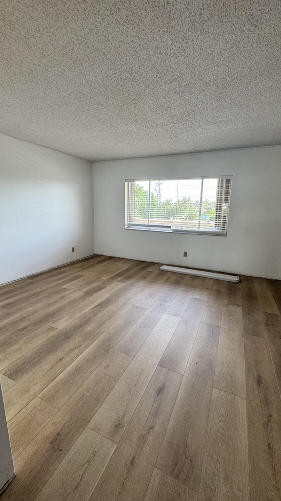 100 Village Green Circle E - Photo 1