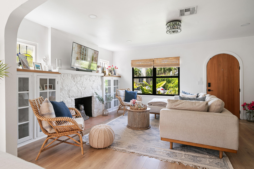 520 28th Street - Photo 2
