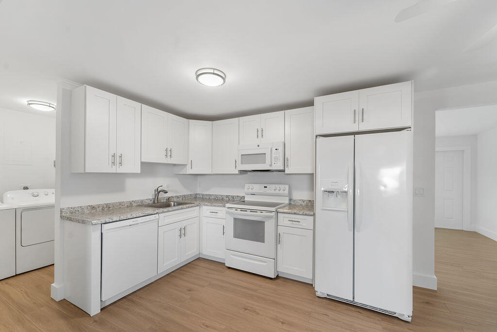 4317 Birdwood Street - Photo 9