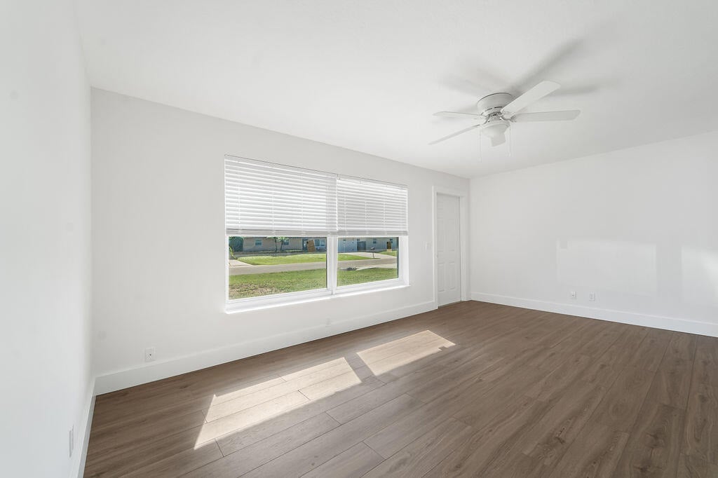 4317 Birdwood Street - Photo 3