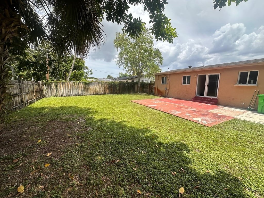 6281 Nw 14th Court - Photo 25