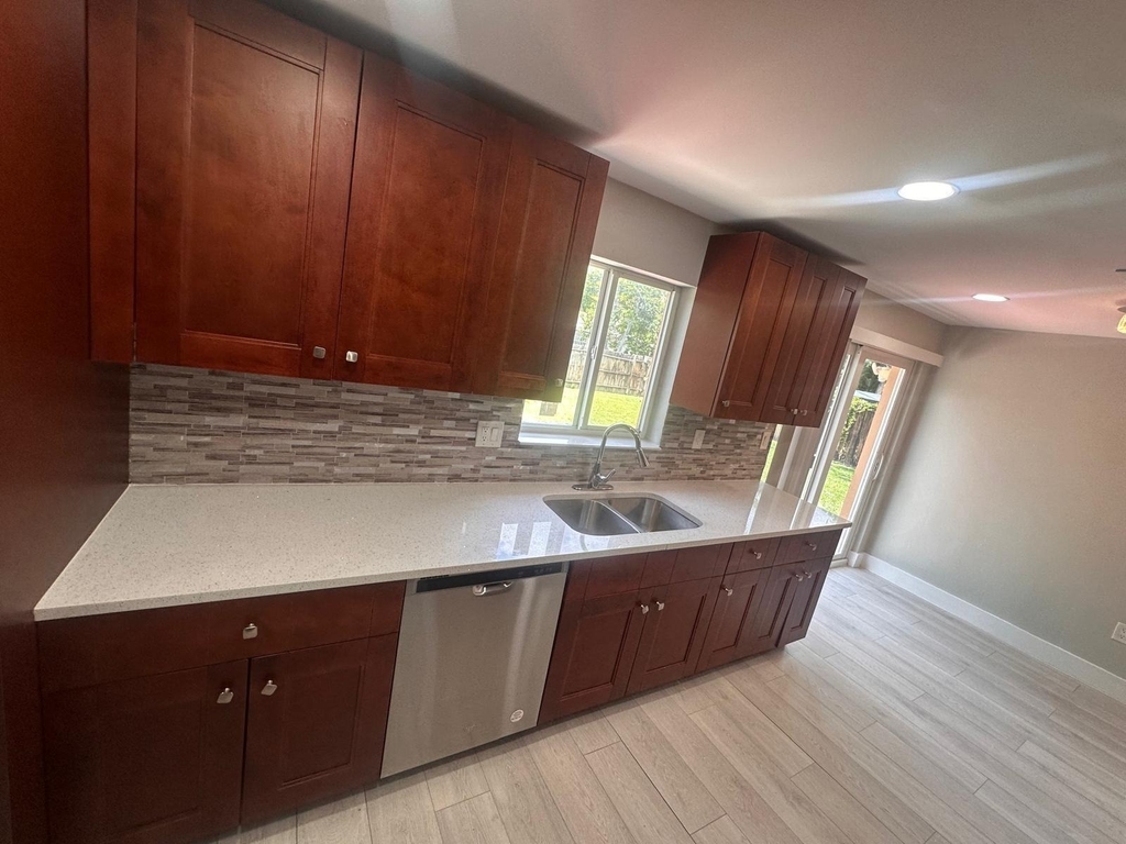 6281 Nw 14th Court - Photo 40